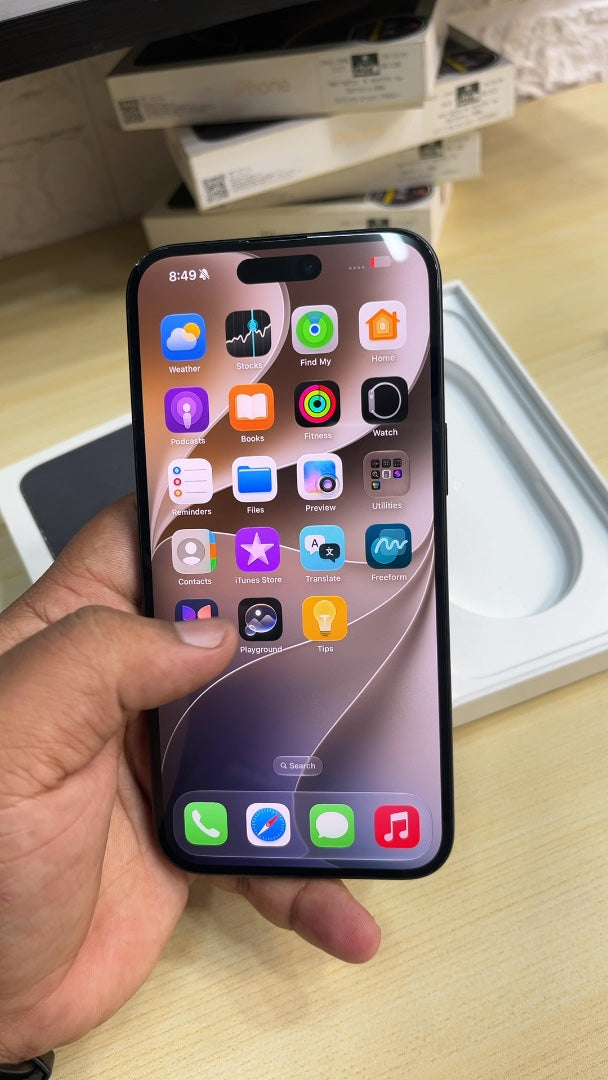 iPhone 16 Plus (Black, Pre-loved)