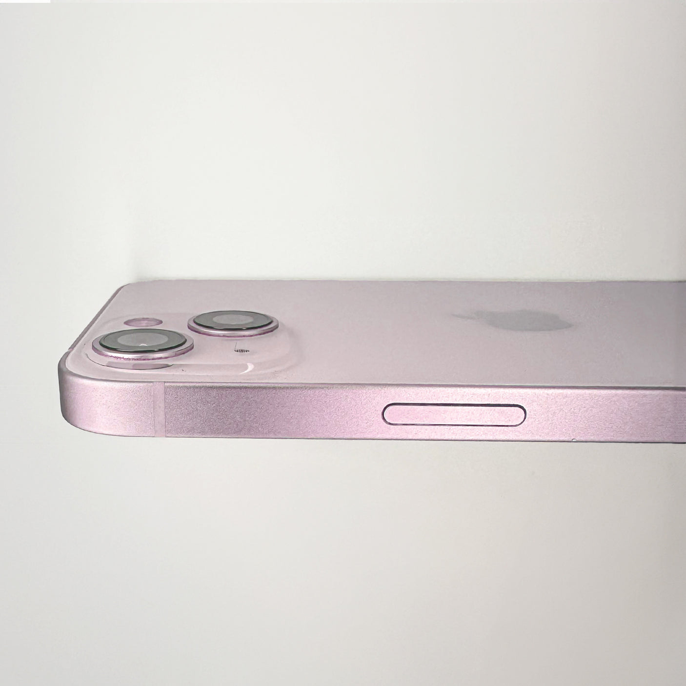 iPhone 13 (Pink, 128 GB, Pre-loved).
