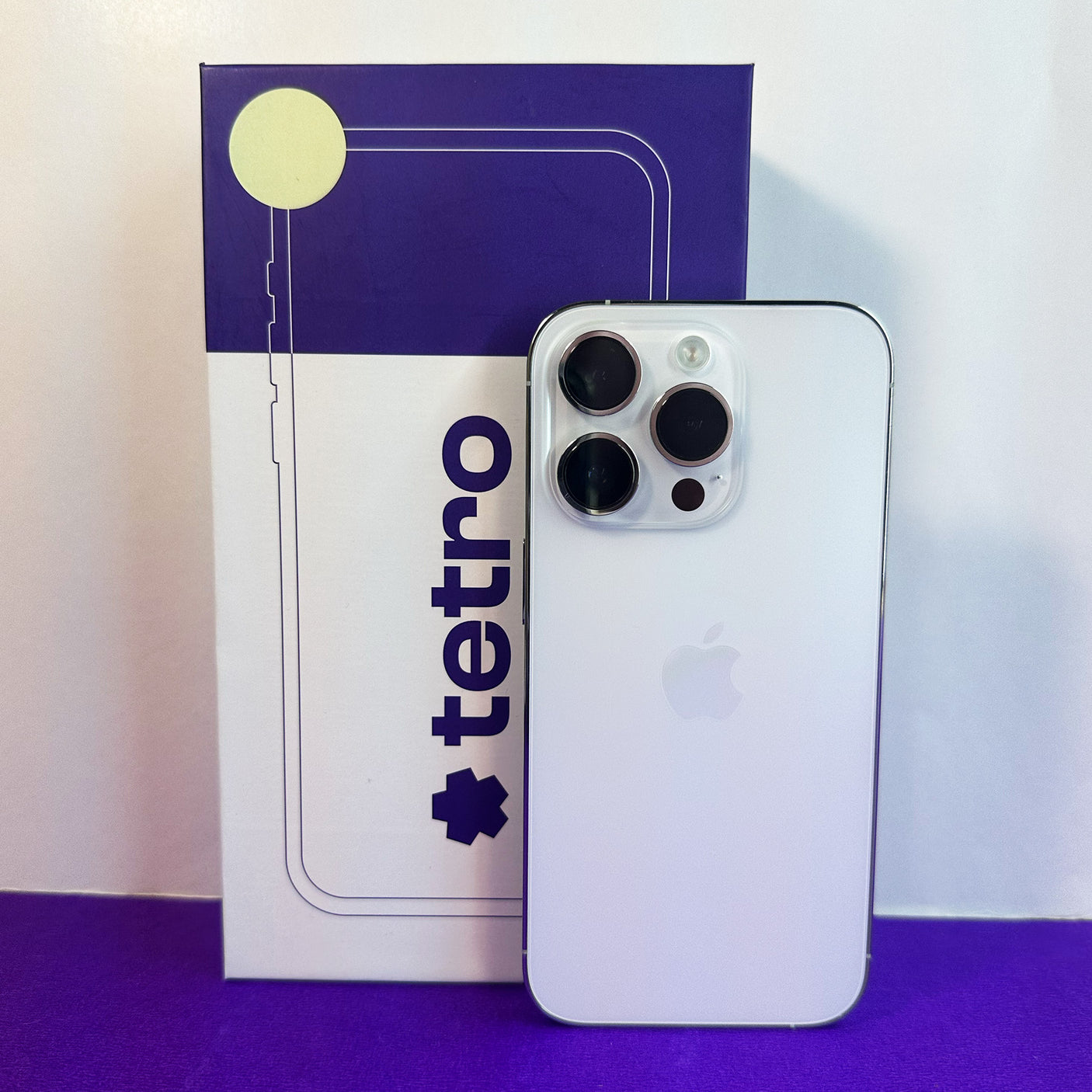 iPhone 14 Pro (Silver, 128 GB, Pre-loved).