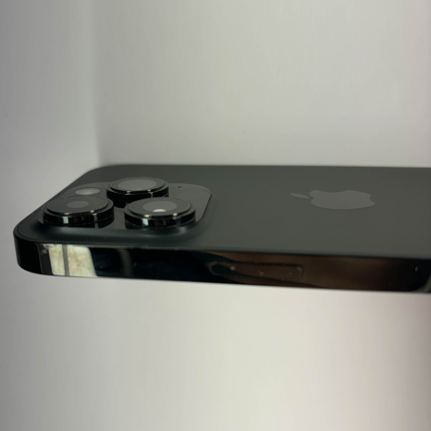 iPhone 14 Pro (Space Black, Pre-loved)