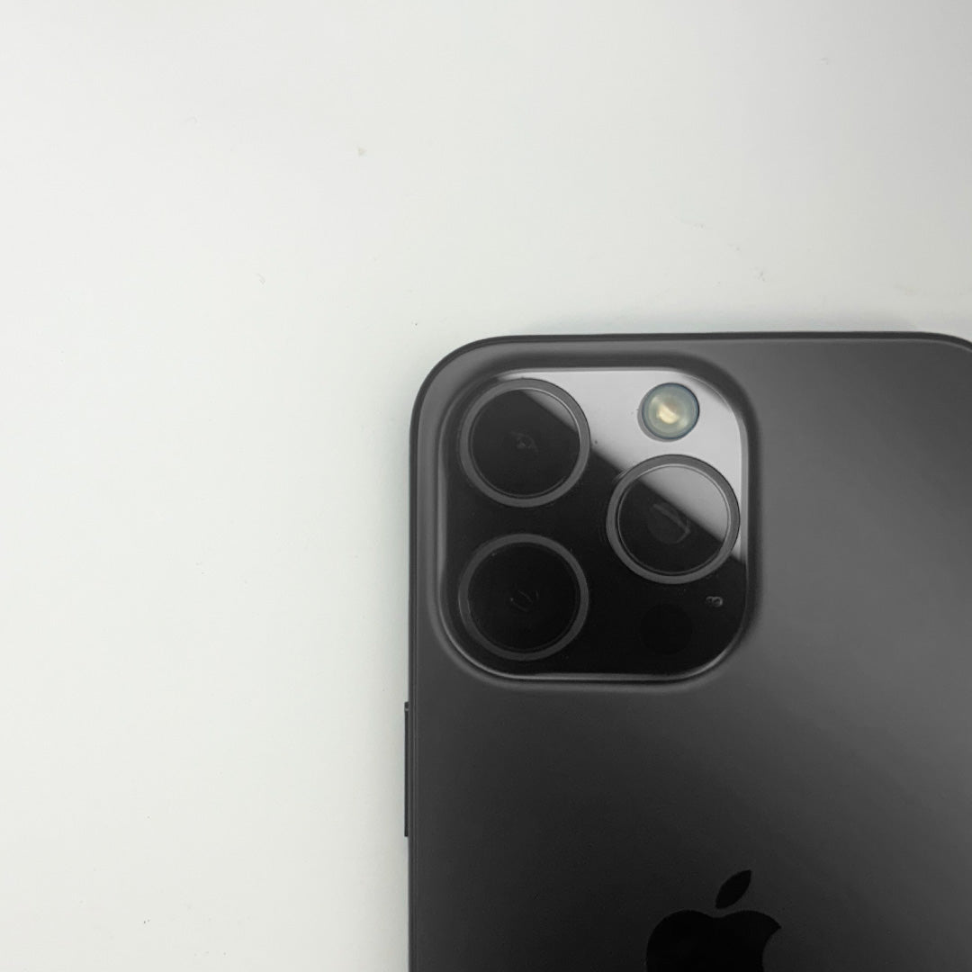 iPhone 15 Pro Max (Black Titanium, Pre-loved)