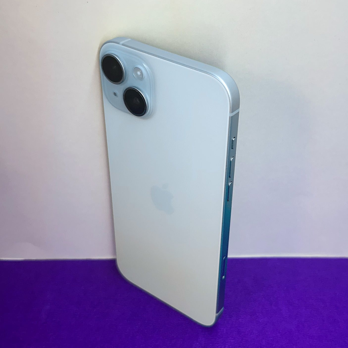 iPhone 15 Plus (Blue, 256 GB, Pre-loved).