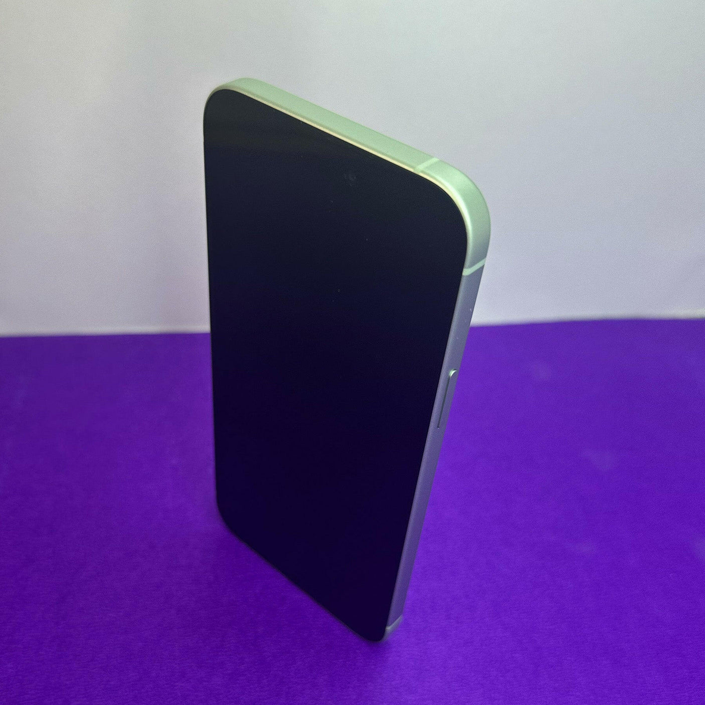 🪔 FOMO Diwali Sale! iPhone 15 Plus (Green, 256GB, Pre-loved)