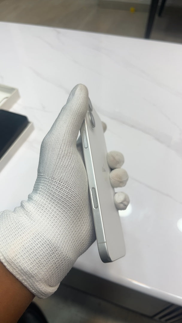 iPhone 16 Plus (White, Pre-loved)