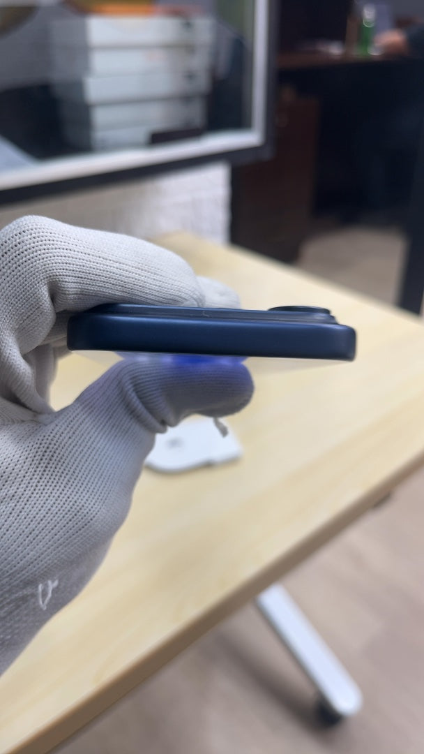 iPhone 17 Pro (Deep Blue, Pre-loved)