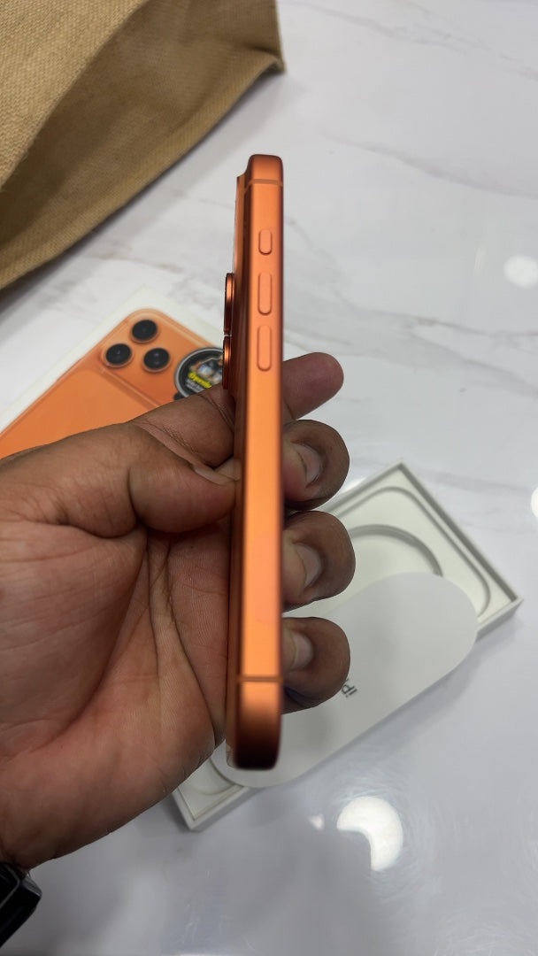 iPhone 17 Pro (Cosmic Orange, Pre-loved)