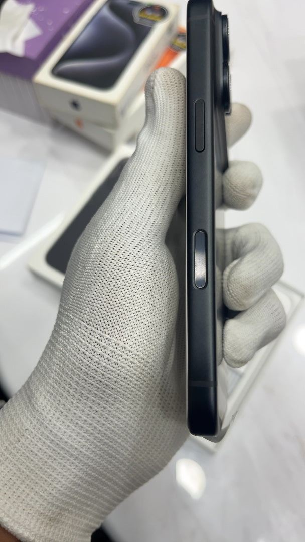 iPhone 18 Pro (Black, Pre-loved)
