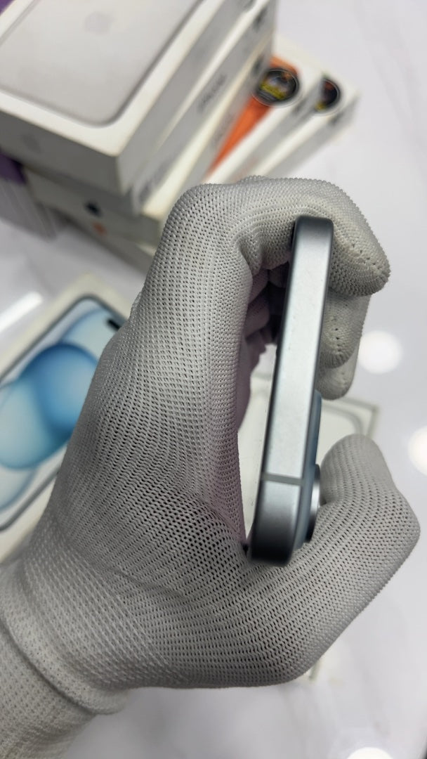 iPhone 15 (Blue, Pre-loved)