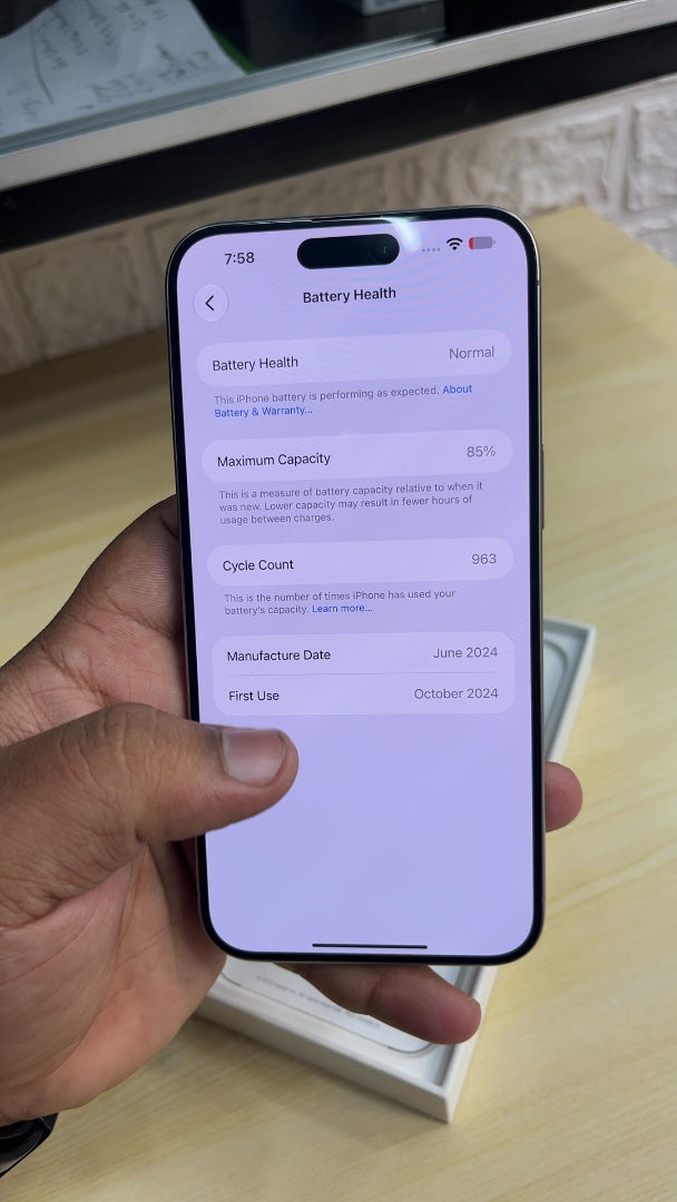 iPhone 15 Pro Max (Natural Titanium, Pre-loved)