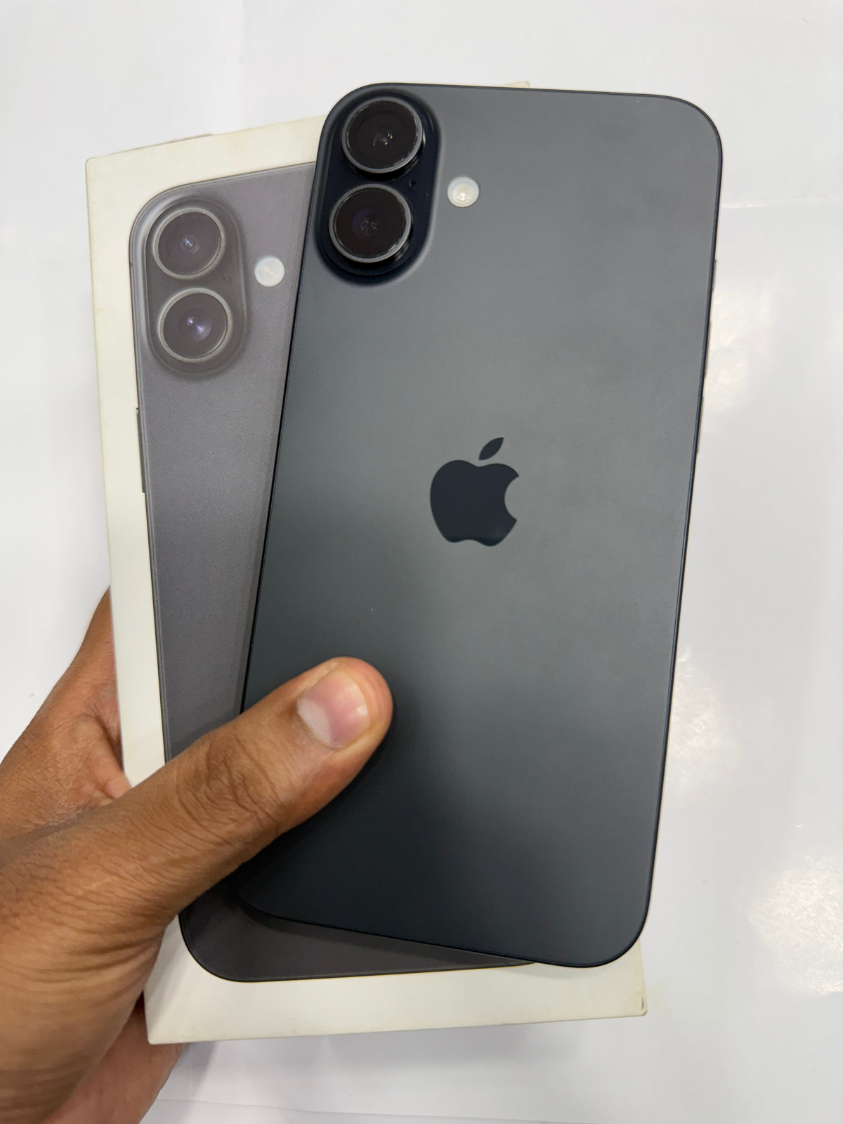 iPhone 16 Plus 128 GB Black