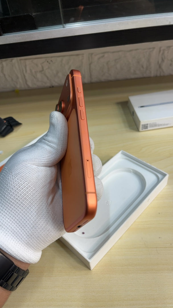 iPhone 17 Pro (Cosmic Orange, Pre-loved)