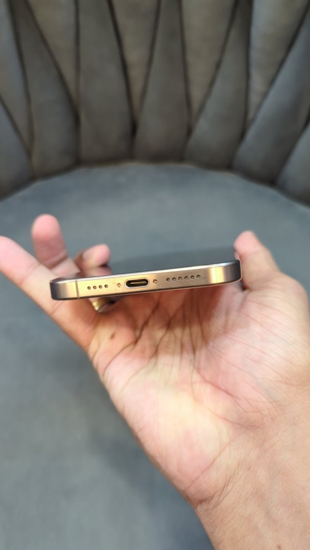 iPhone 16 Pro Max (Desert Titanium, Pre-loved)