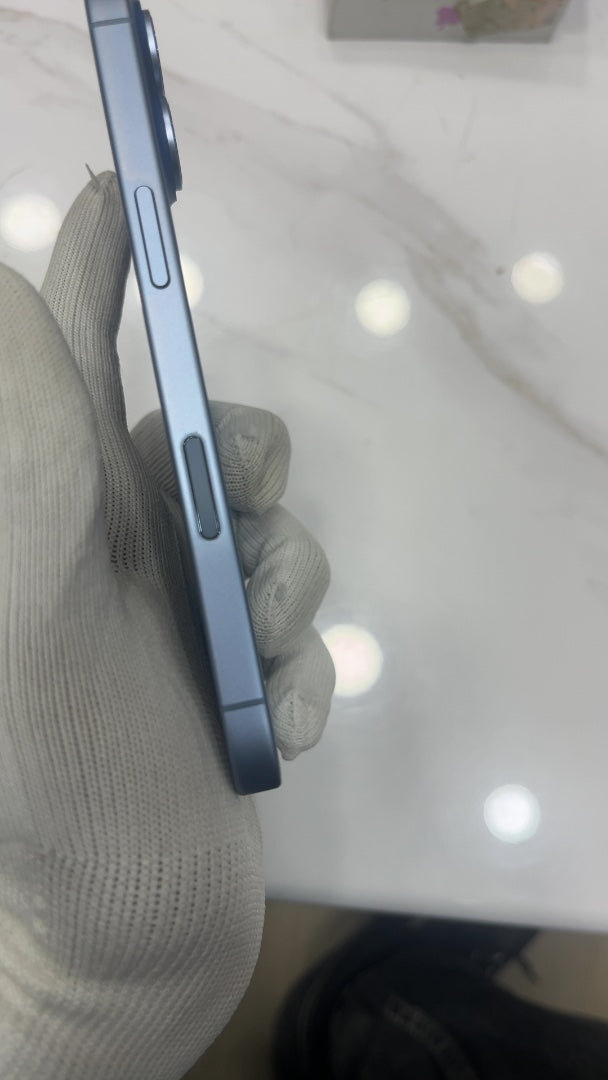 iPhone 17 (Mist Blue, Pre-loved)