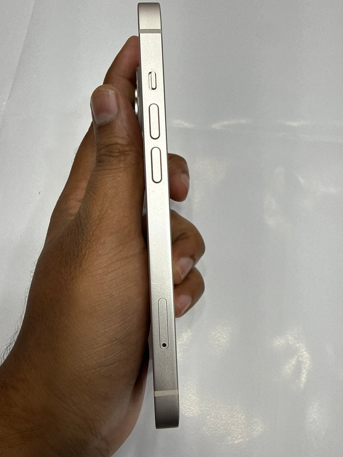 iPhone 14 128 GB Starlight