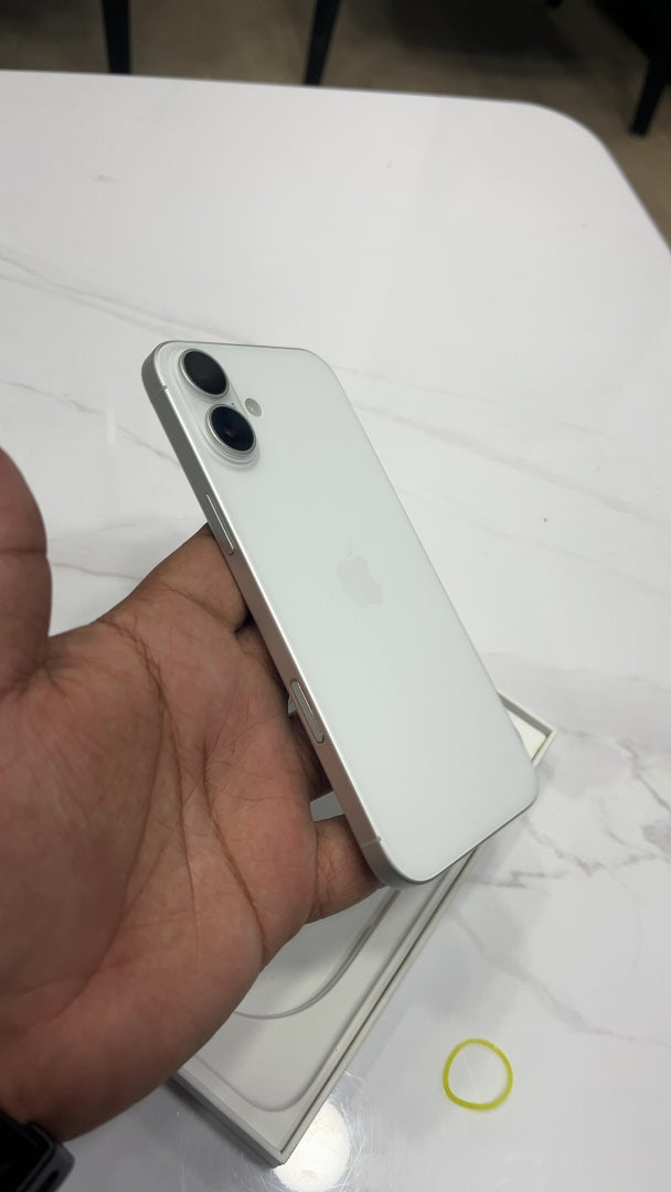 iPhone 16 Plus (White, Pre-loved)