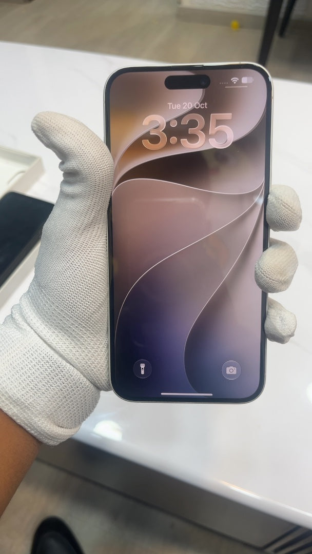 iPhone 16 Plus (White, Pre-loved)