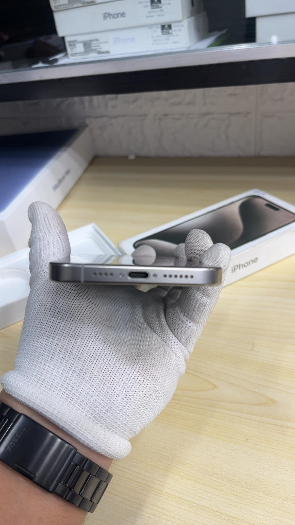 iPhone 15 Pro Max (Natural Titanium, Pre-loved)