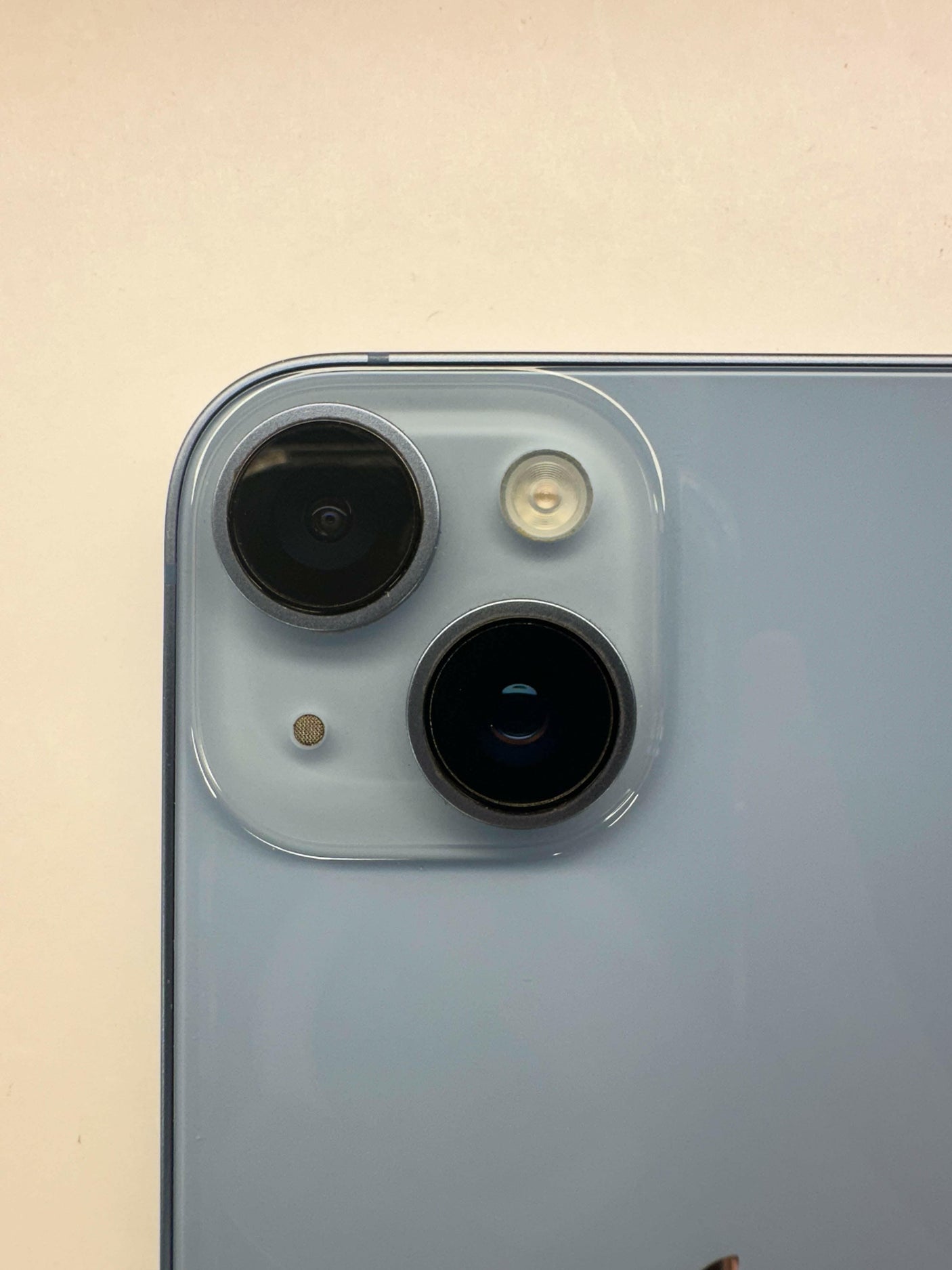 iPhone 14 (Blue, Pre-loved)