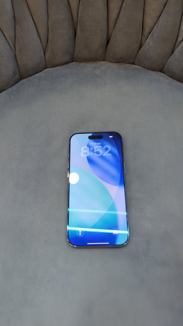 iPhone Air (Cloud White, Pre-loved)