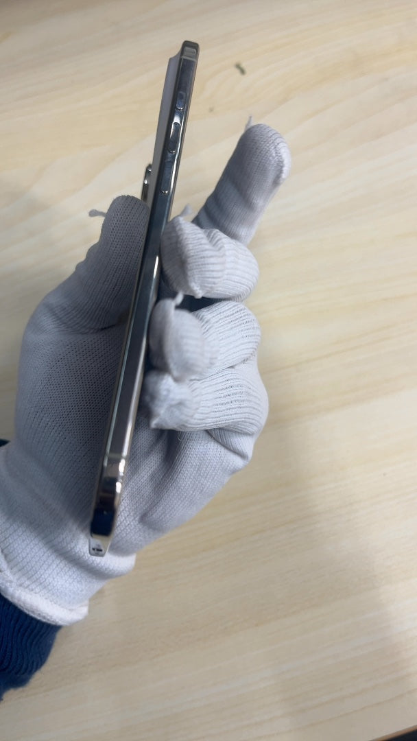 iPhone Air (Cloud White, Pre-loved)