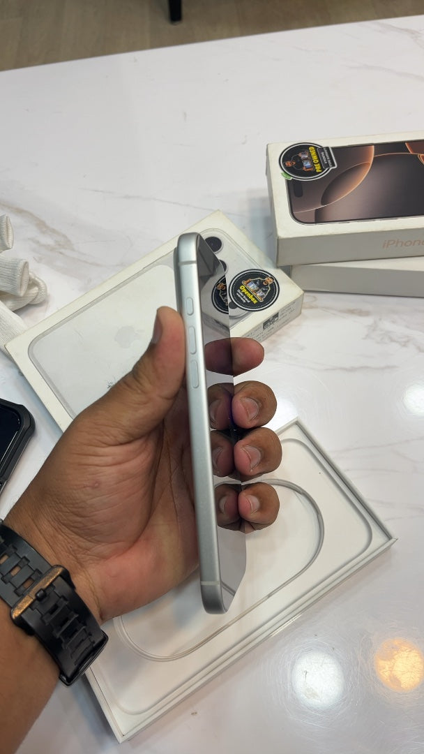 iPhone 17 Pro Max (Silver, Pre-loved)