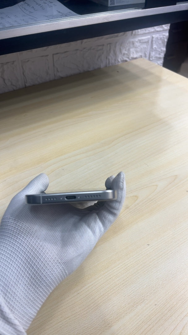 iPhone 16 Pro Max (White Titanium, Pre-loved)