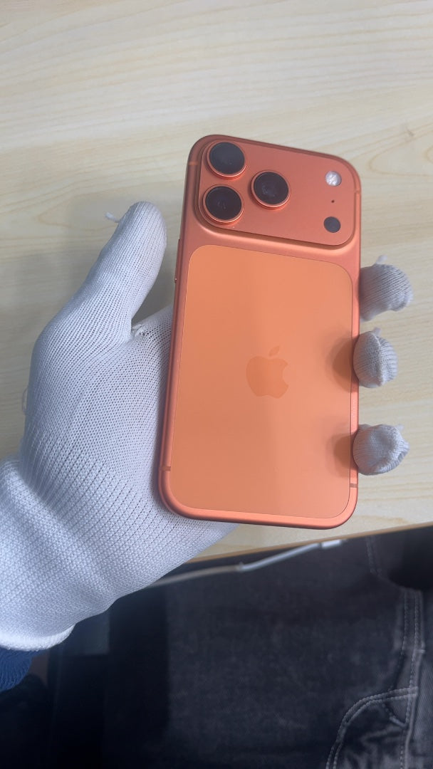 iPhone 17 Pro (Cosmic Orange, Pre-loved)