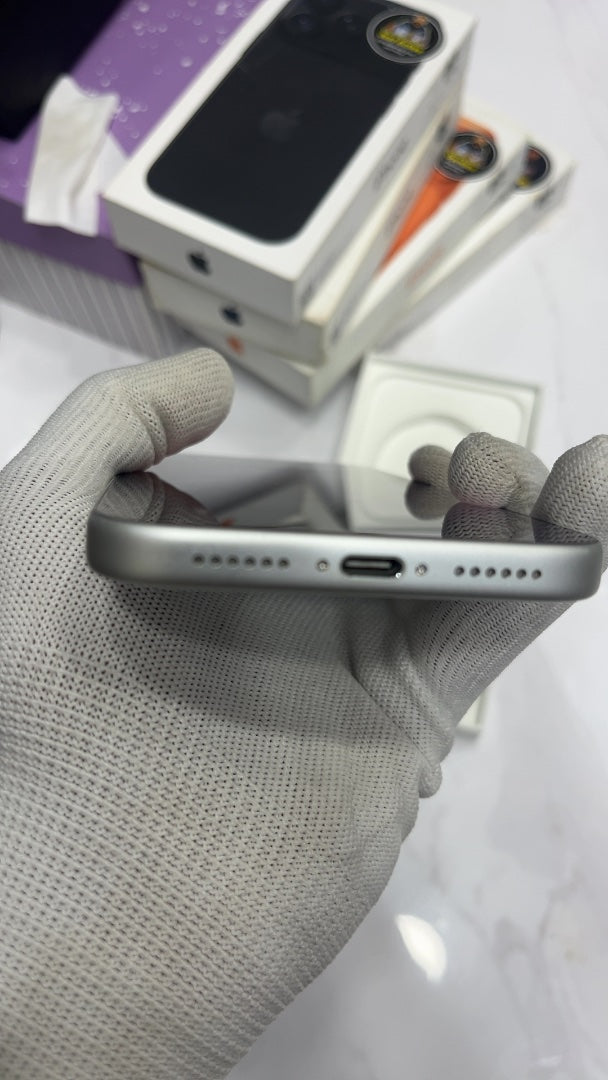 iPhone 17 Pro Max (Silver, Pre-loved)