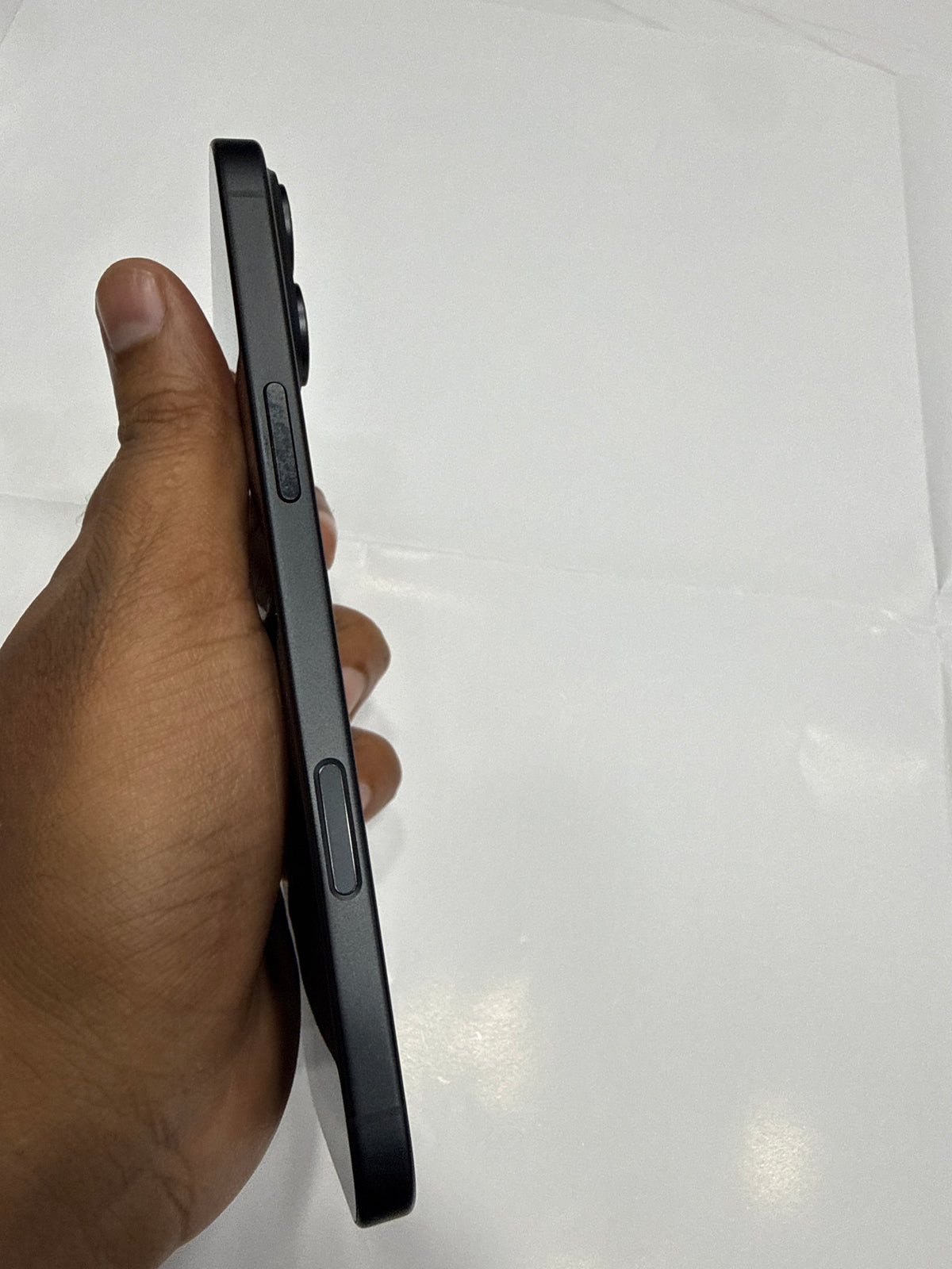 iPhone 16 Plus (Black, Pre-loved)