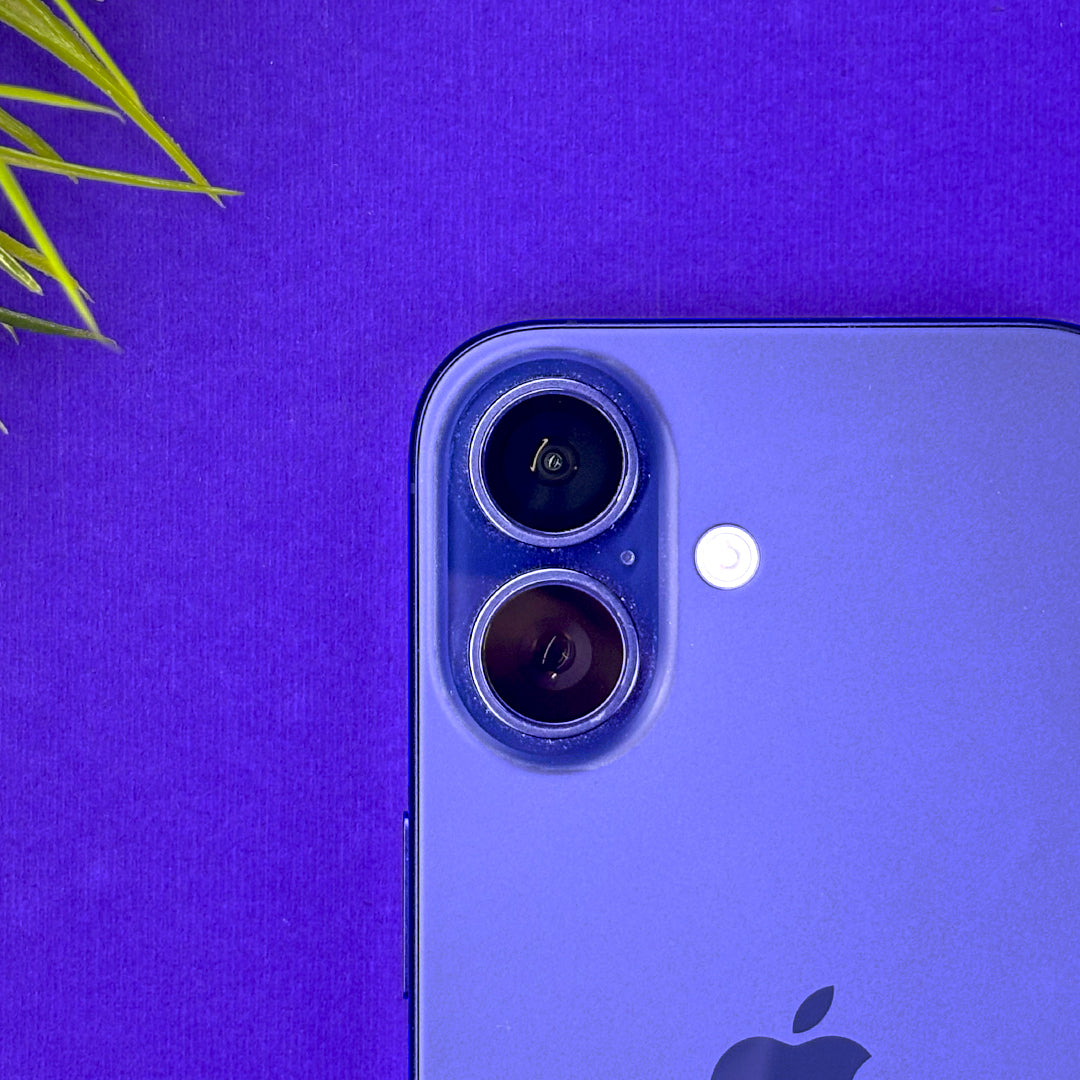 iPhone 16 (Ultramarine, Pre-loved)