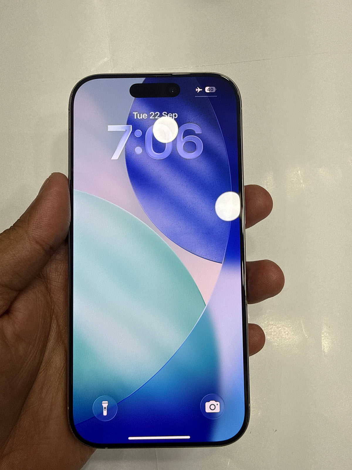 iPhone 16 Pro 128 GB White Titanium