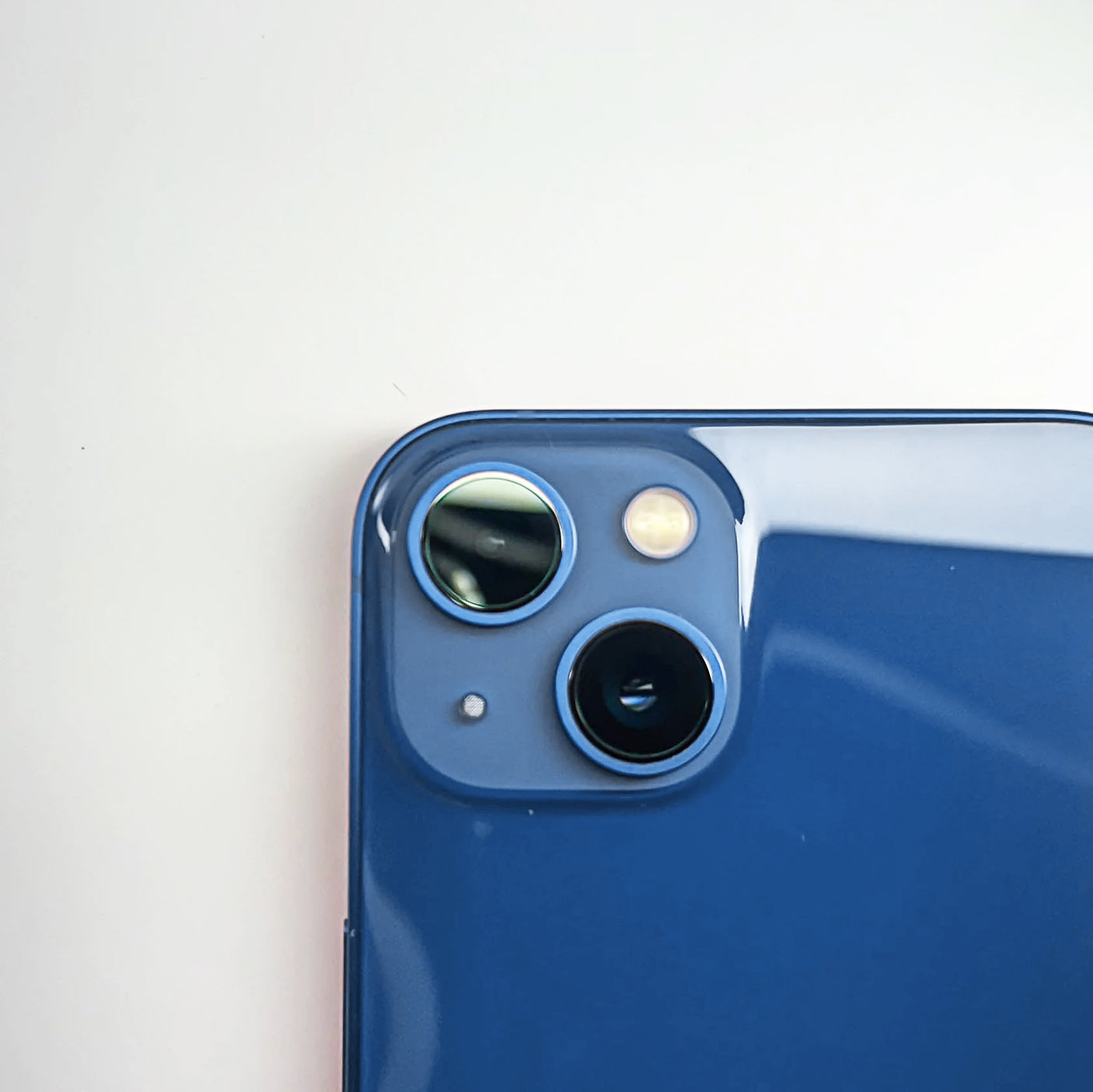 iPhone 13 (Blue, 128 GB, Pre-loved).