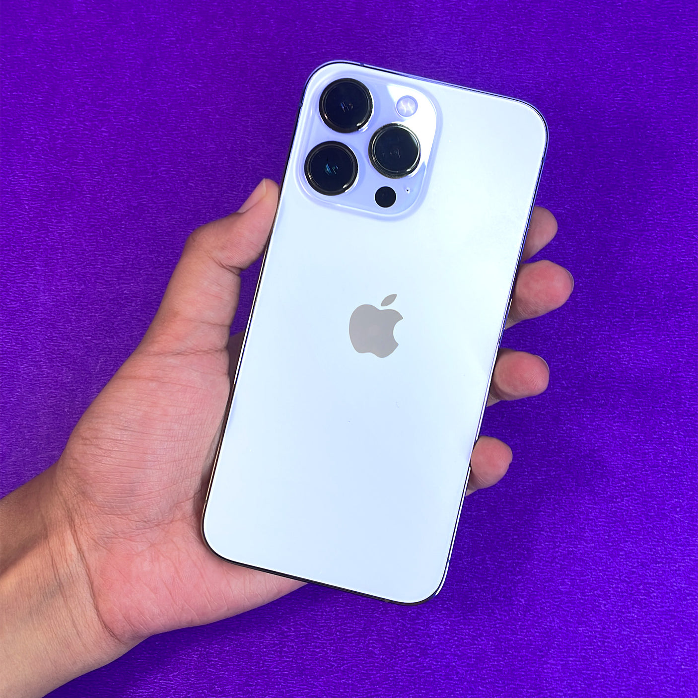 iPhone 13 Pro (Sierra Blue, 128 GB, Pre-loved).