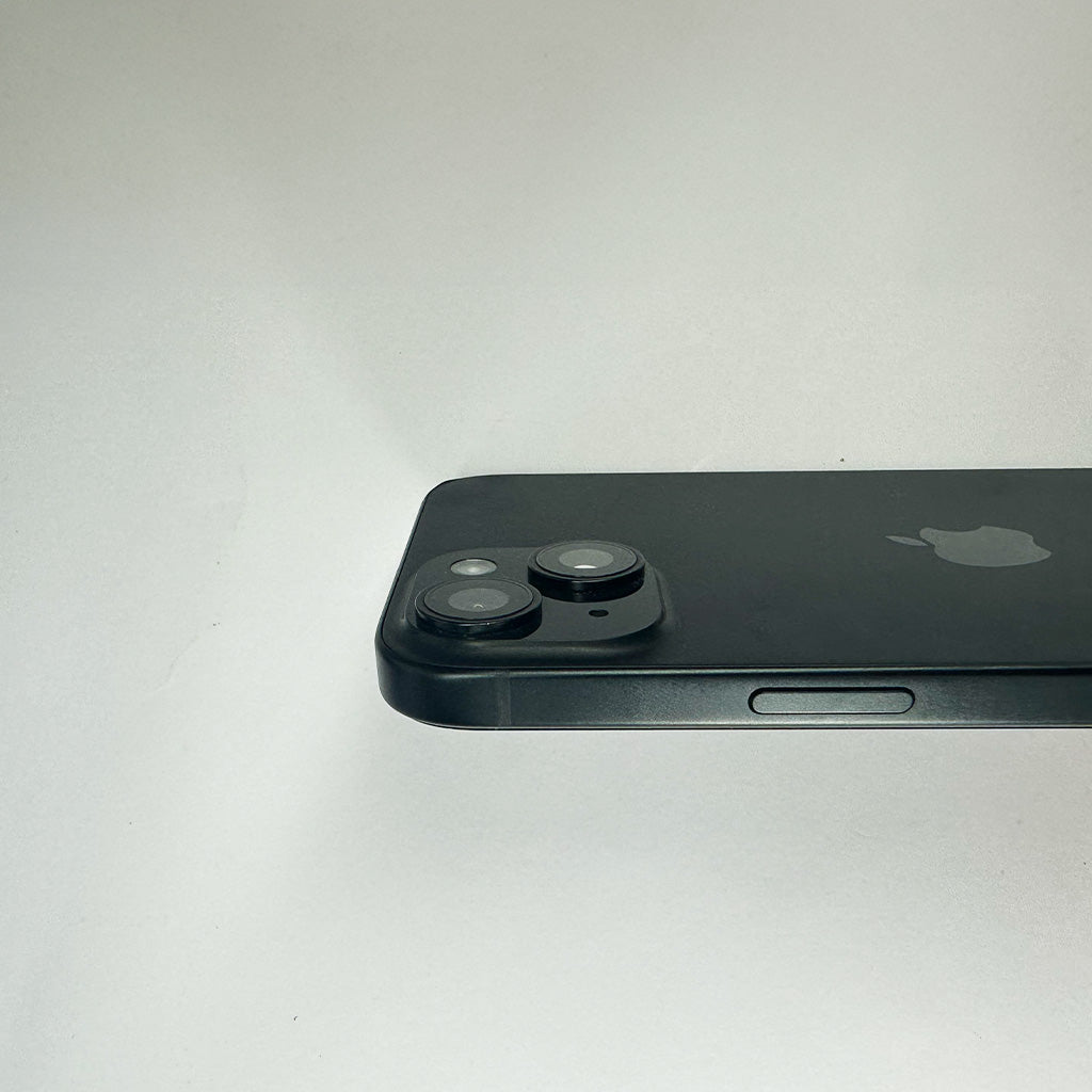 iPhone 15 Plus (Black, 256 GB, Pre-loved).