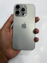 iPhone 16 Pro 256 GB Natural Titanium