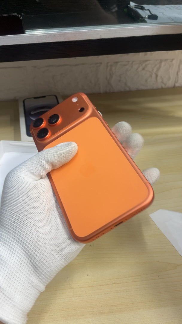 iPhone 17 Pro Max (Cosmic Orange, Pre-loved)