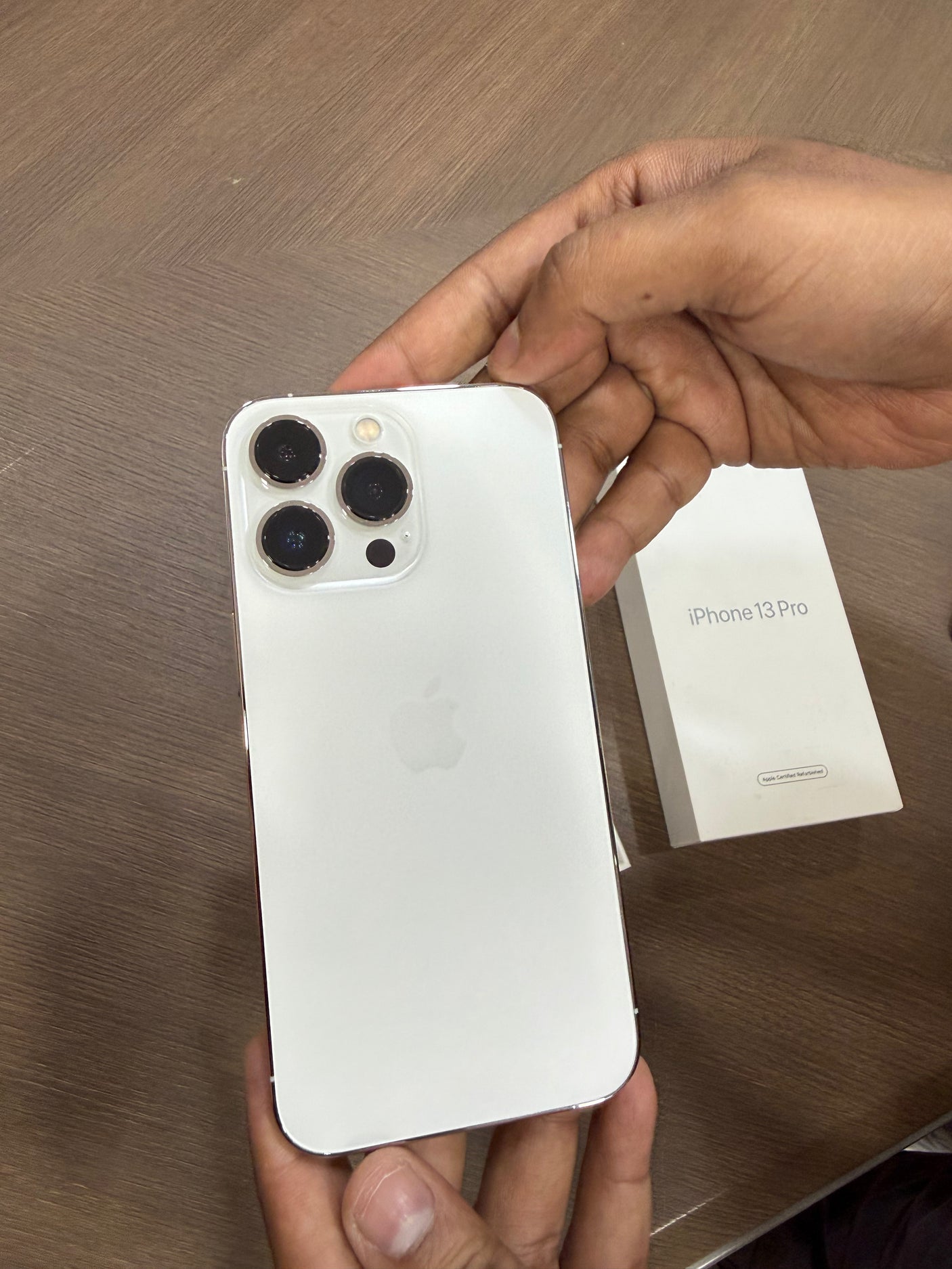 iPhone 13 Pro (Silver, Apple certified Refurb)