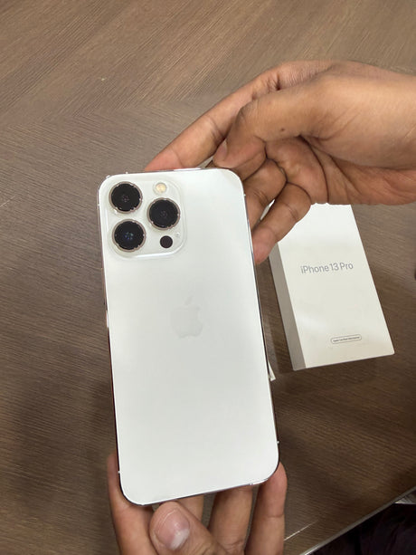 iPhone 13 Pro (Silver, Apple certified Refurb)