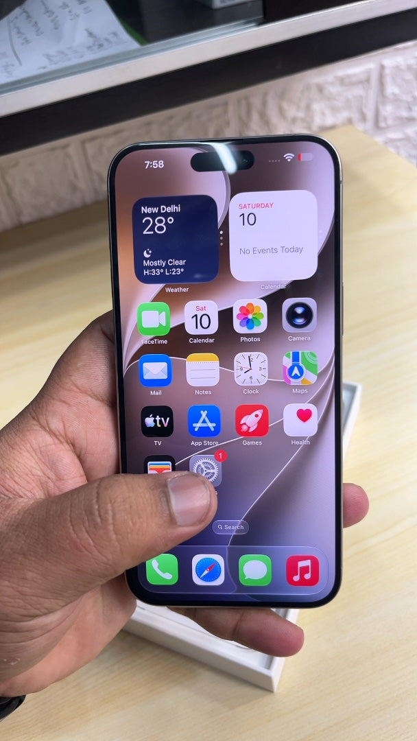 iPhone 15 Pro Max (Natural Titanium, Pre-loved)