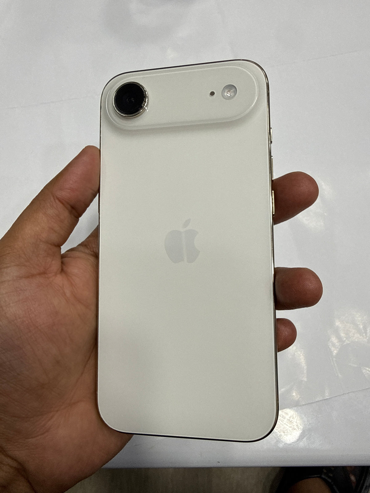 iPhone 17 Air 256 GB Light Gold