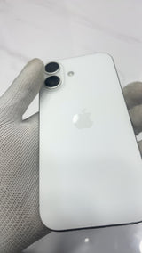iPhone 17 (White, Pre-loved)