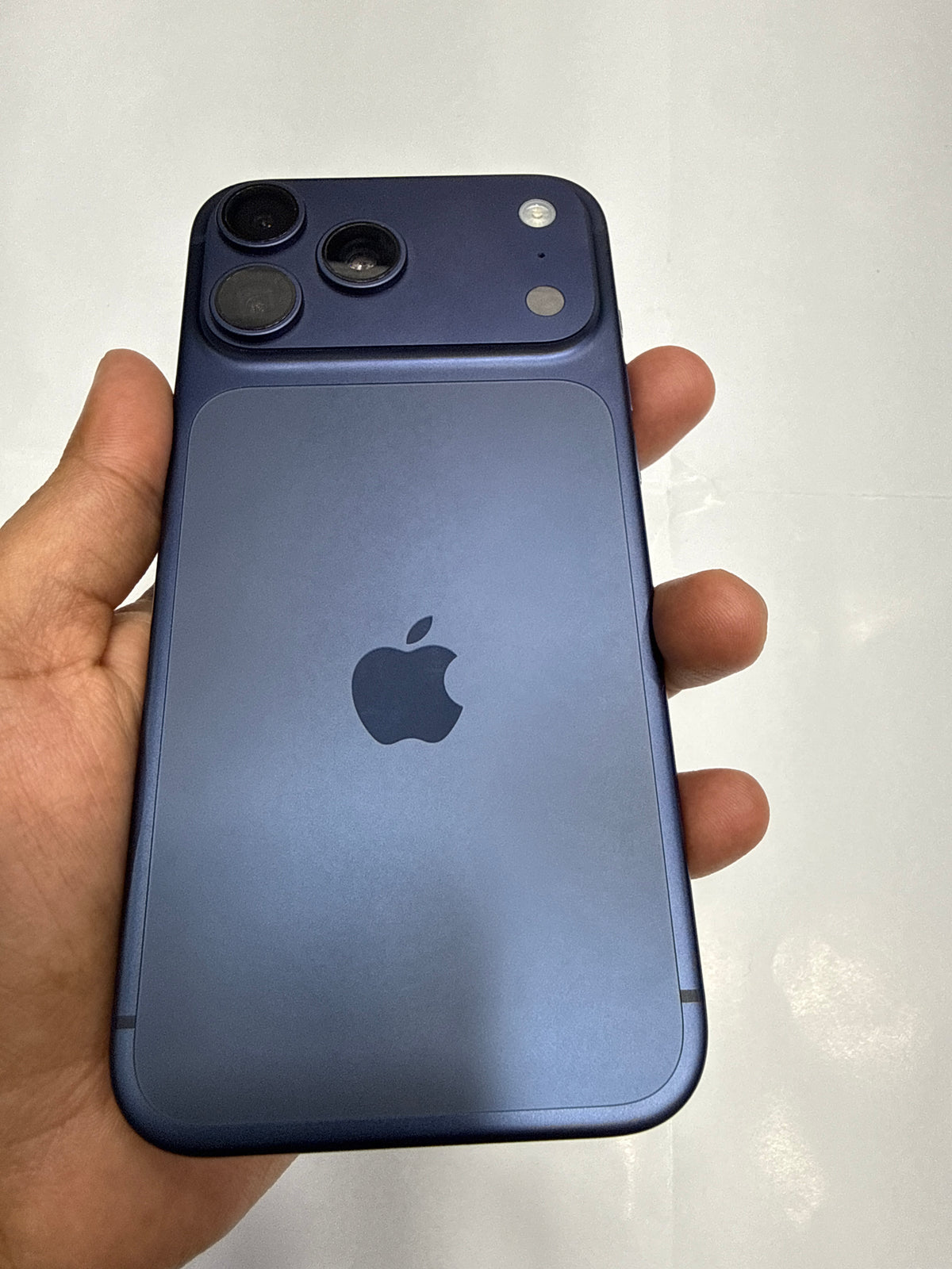 iPhone 17 Pro Max 512 GB Deep Blue