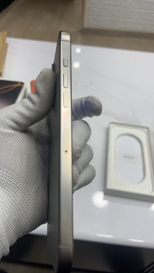 iPhone 16 Pro Max (Natural Titanium, Pre-loved)