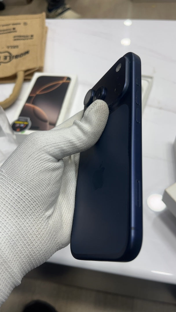 iPhone 17 Pro (Deep Blue, Pre-loved)