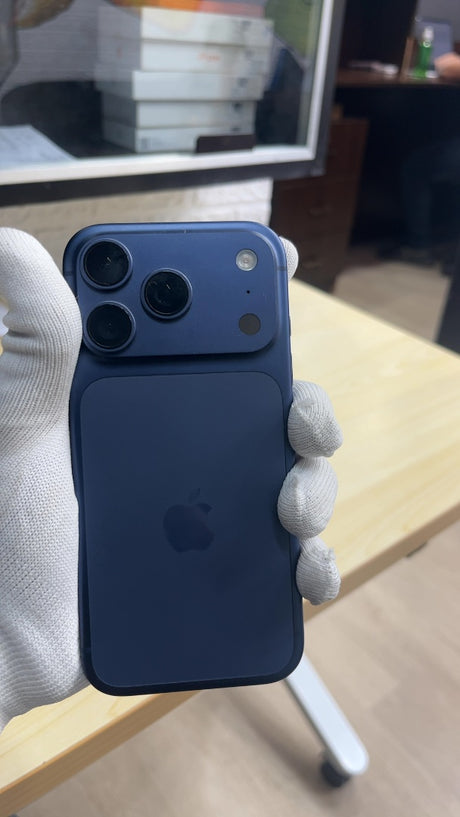 iPhone 17 Pro (Deep Blue, Pre-loved)