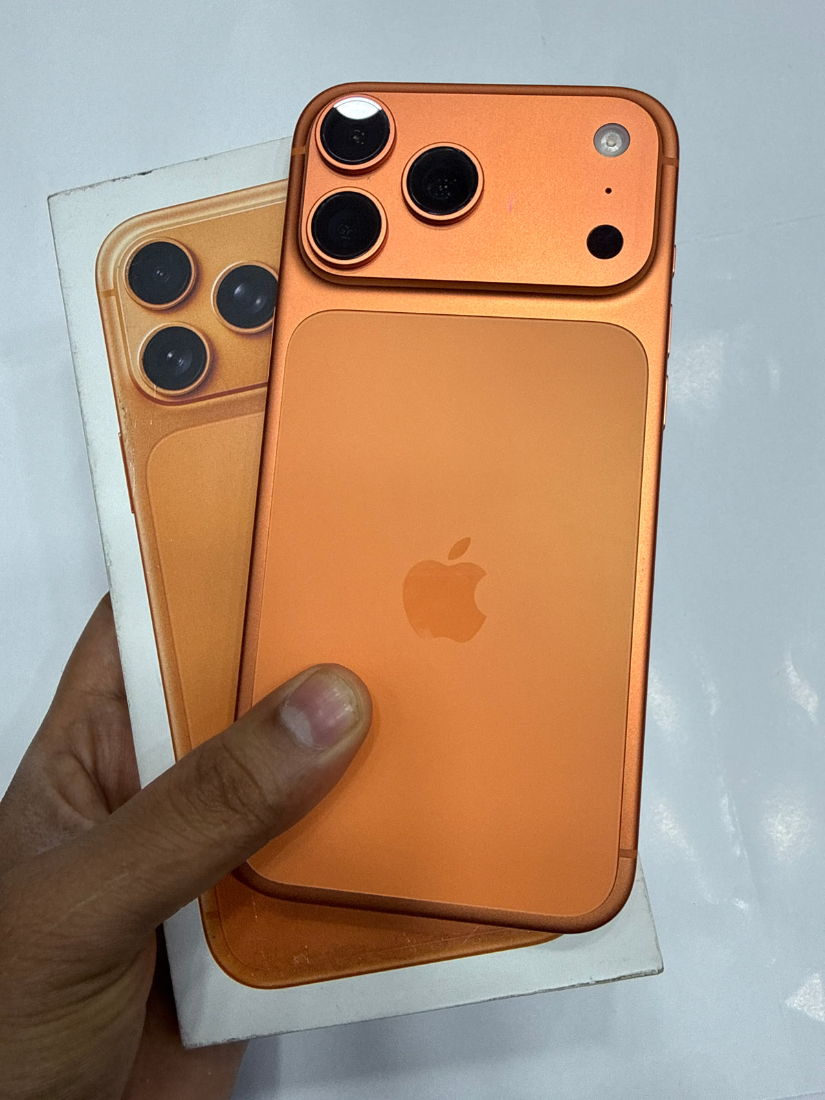 iPhone 17 Pro Max 256 GB Cosmic Orange