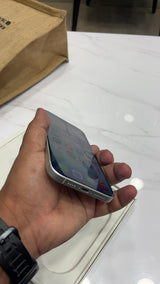 iPhone 16 Plus (White, Pre-loved)