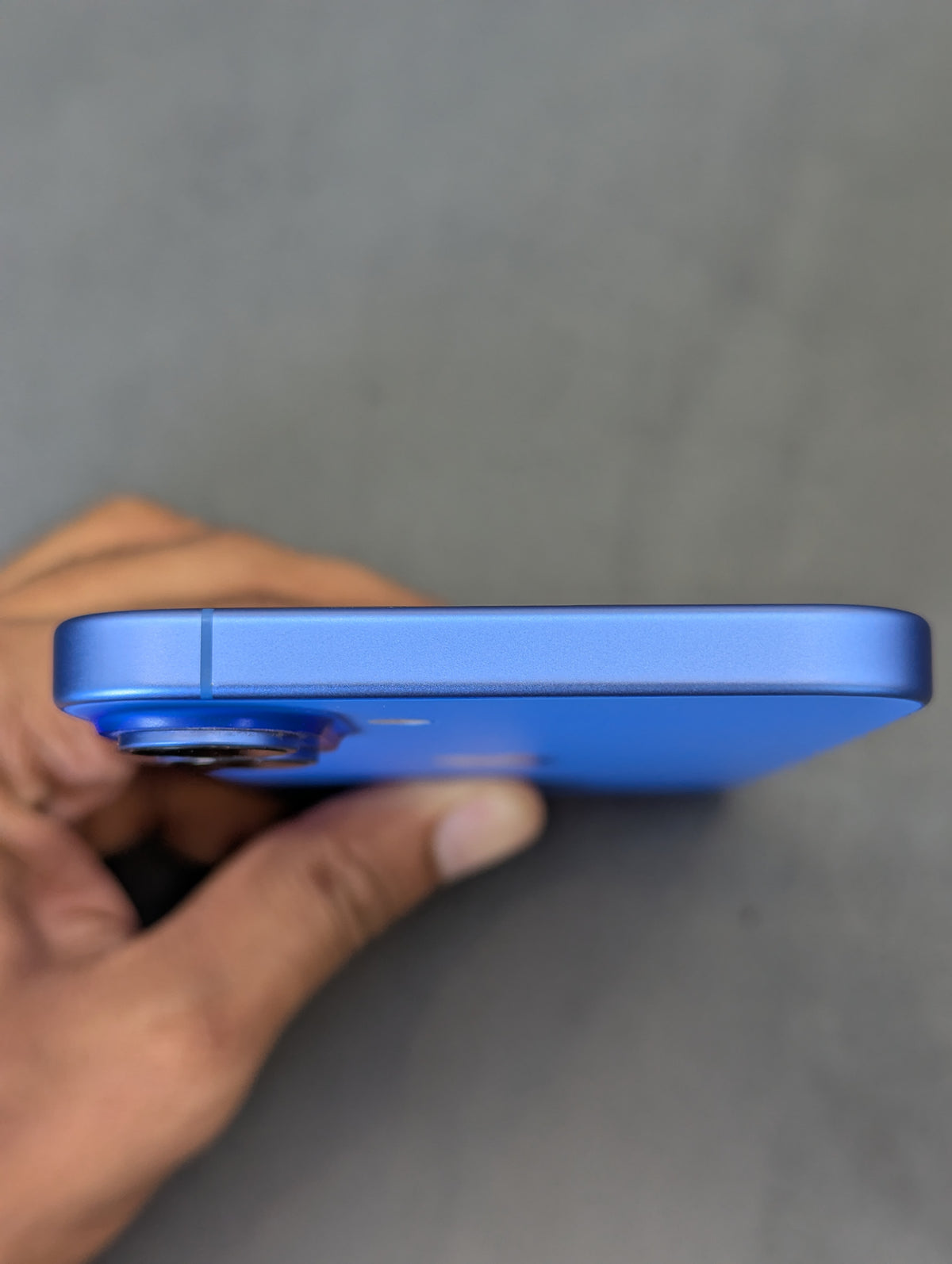 iPhone 16 Plus 128 GB Ultramarine