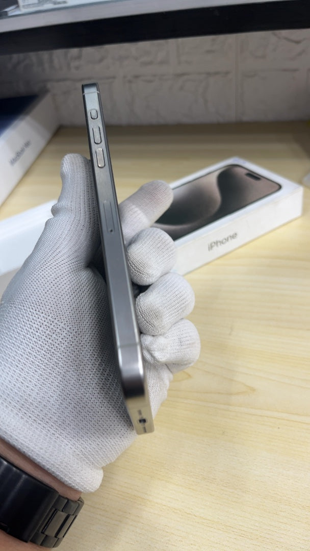 iPhone 15 Pro Max (Natural Titanium, Pre-loved)