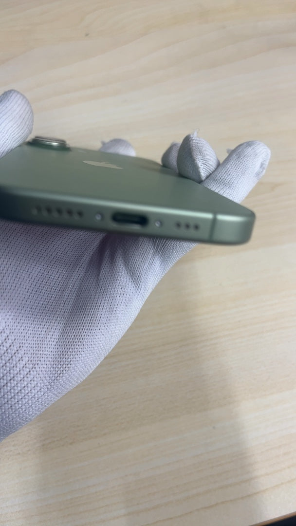 iPhone 17 (Sage, Pre-loved)